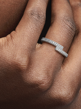 Sparkling Overlapping Ring - Sterling silver