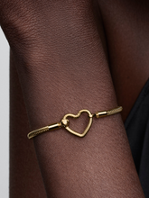 Heart Closure Snake Chain Bracelet - 14k gold plating