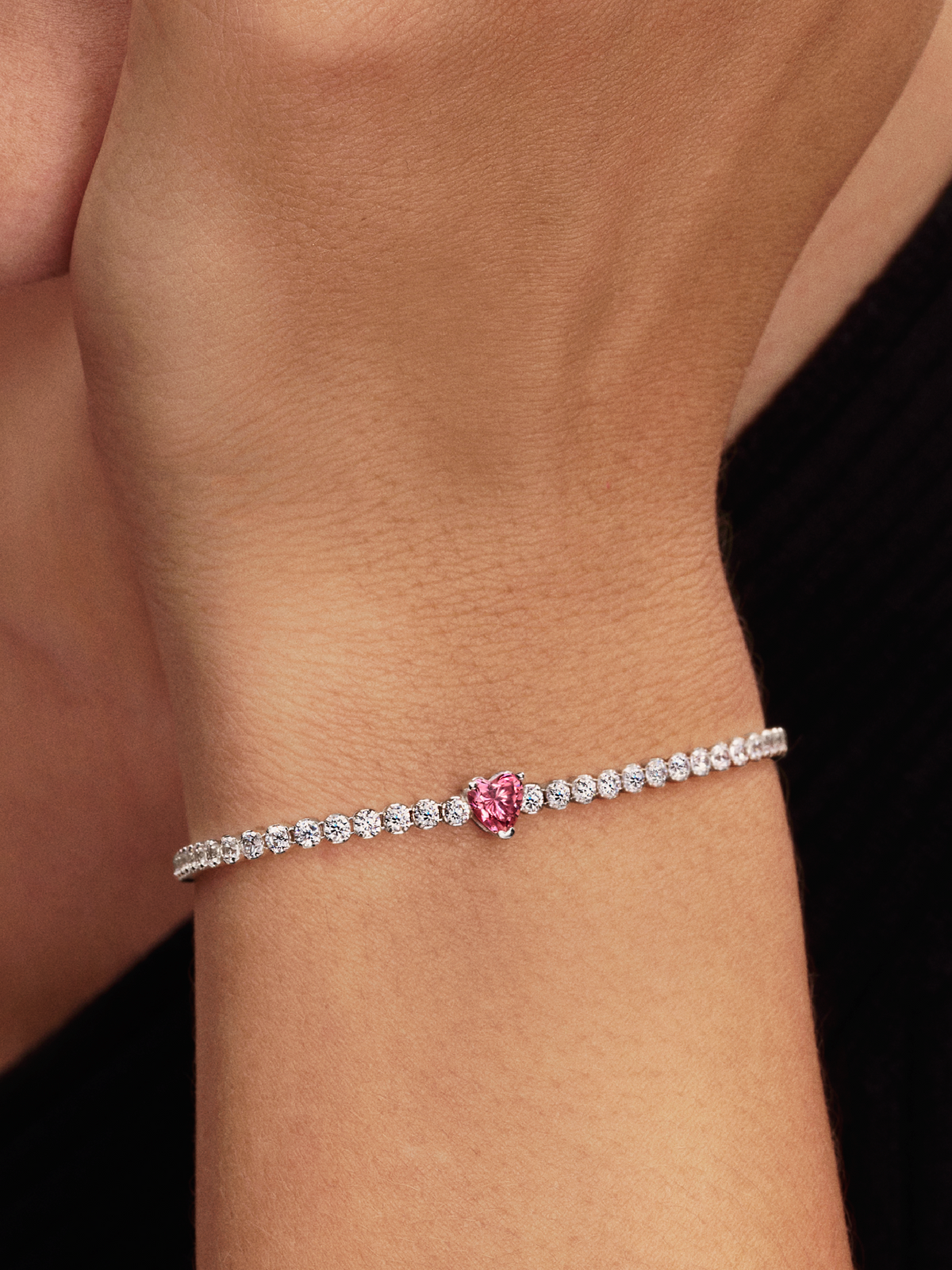 Pink Sparkling Heart Tennis Bracelet - Sterling silver
