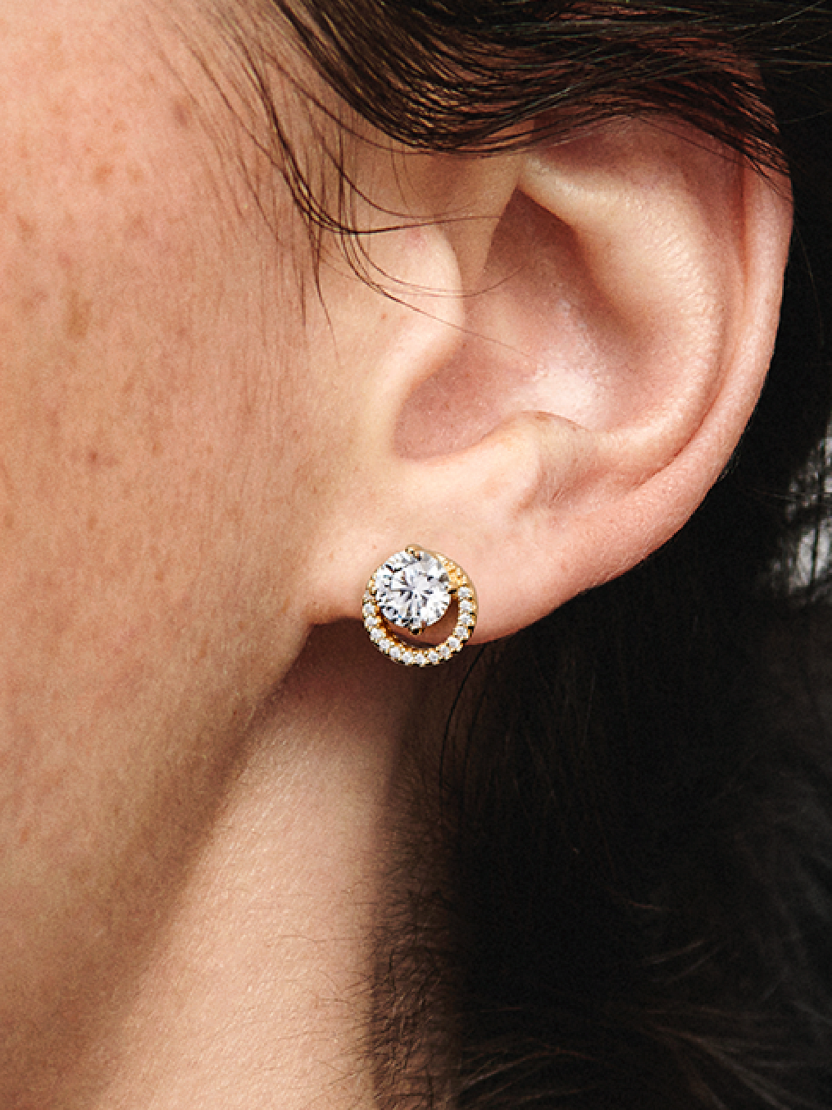 Sparkling Round Halo Stud Earrings - 14k gold plating