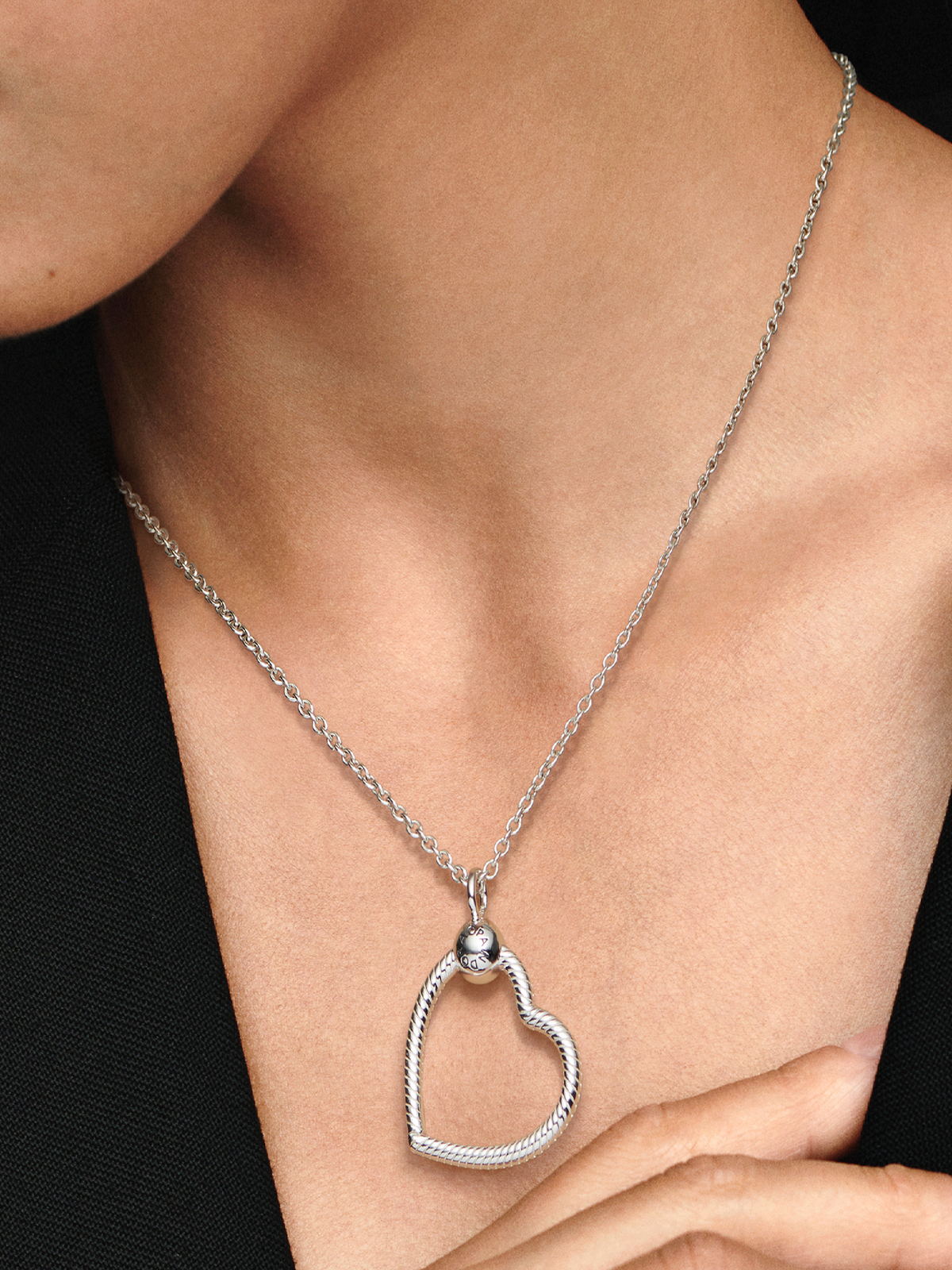 Pandora Moments Heart Charm Pendant - Sterling silver
