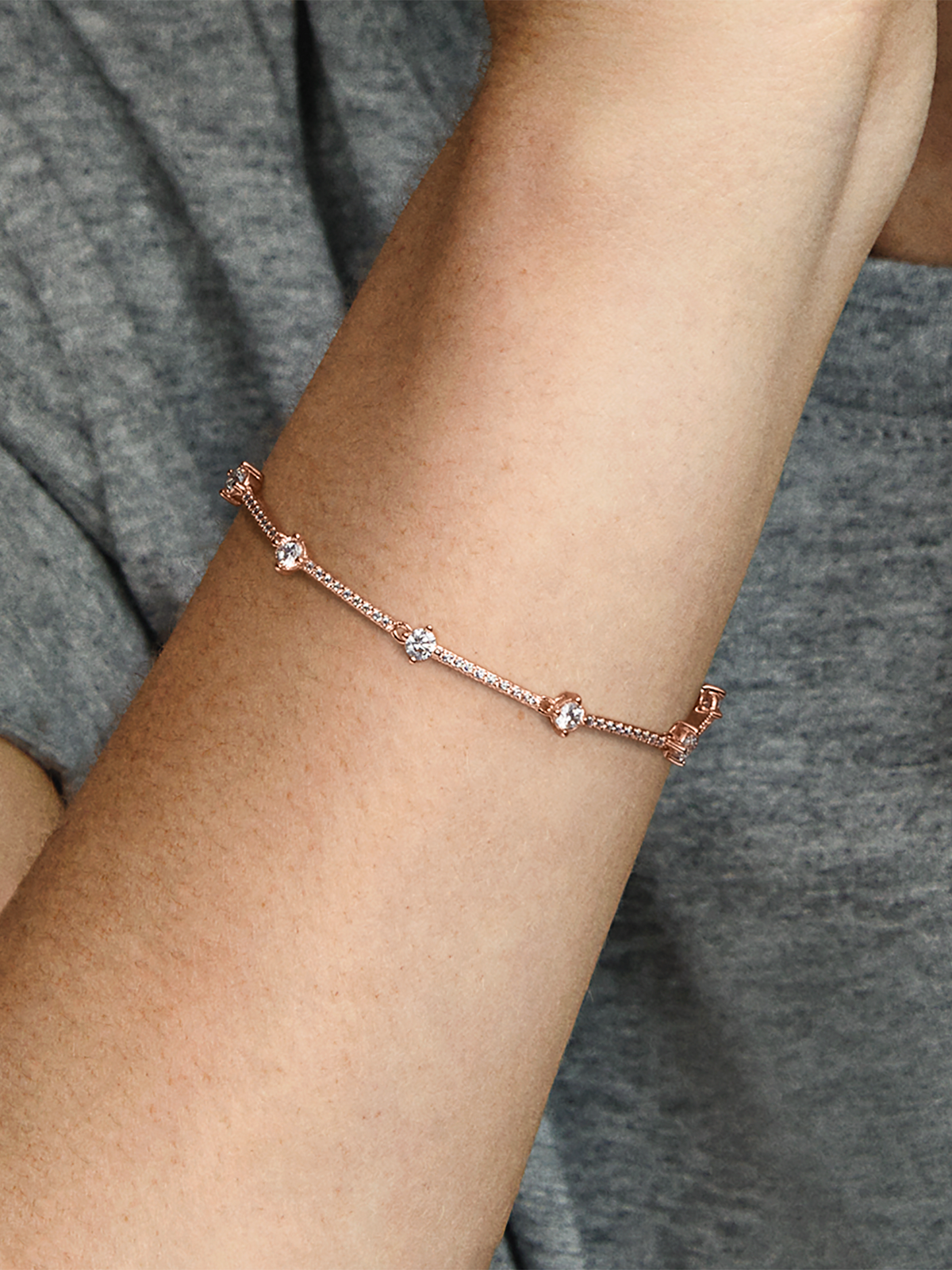 Sparkling Pavé Bars Bracelet - 14k rose gold plating