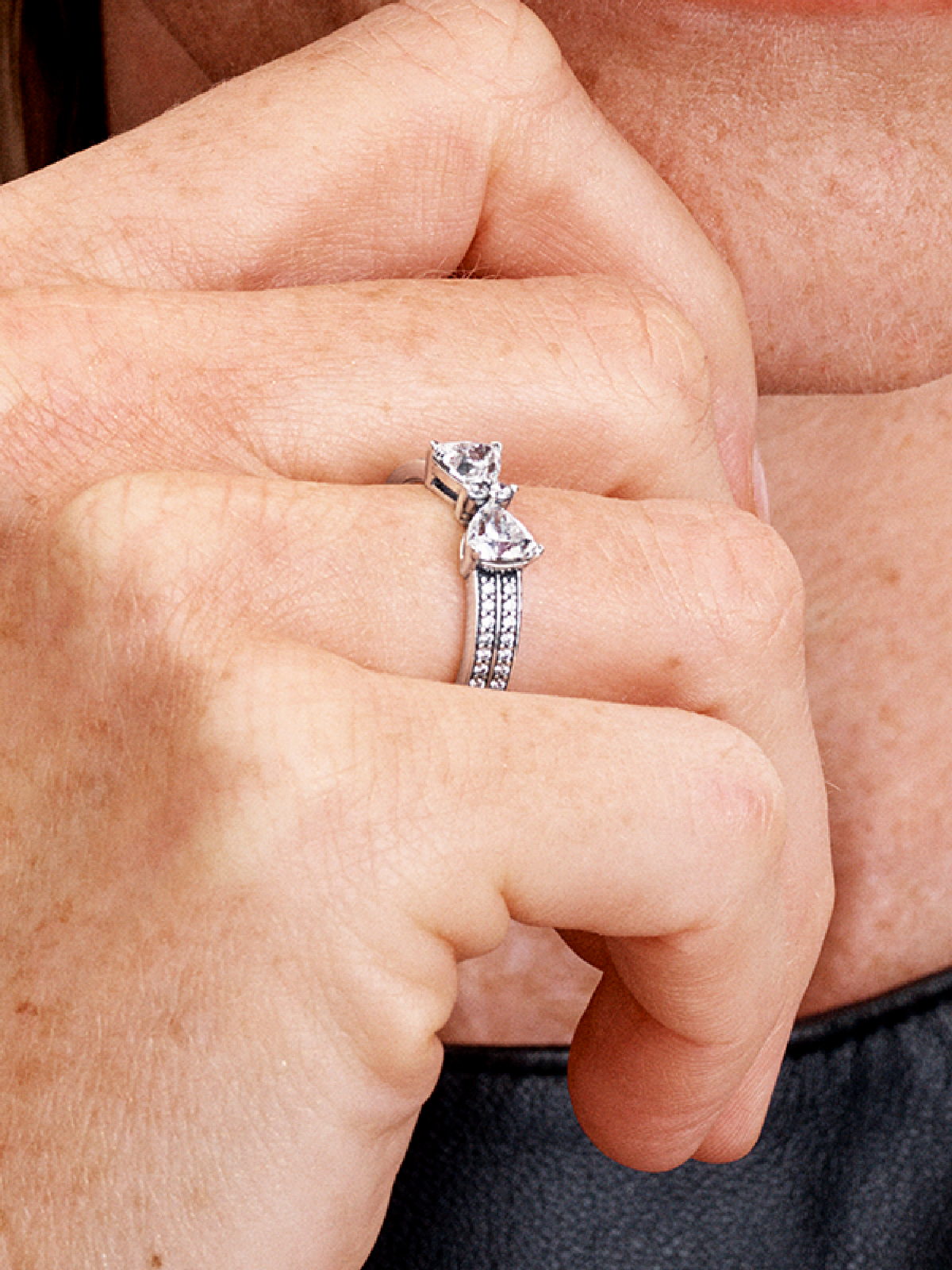 Sparkling Bow Double-row Ring - Sterling silver